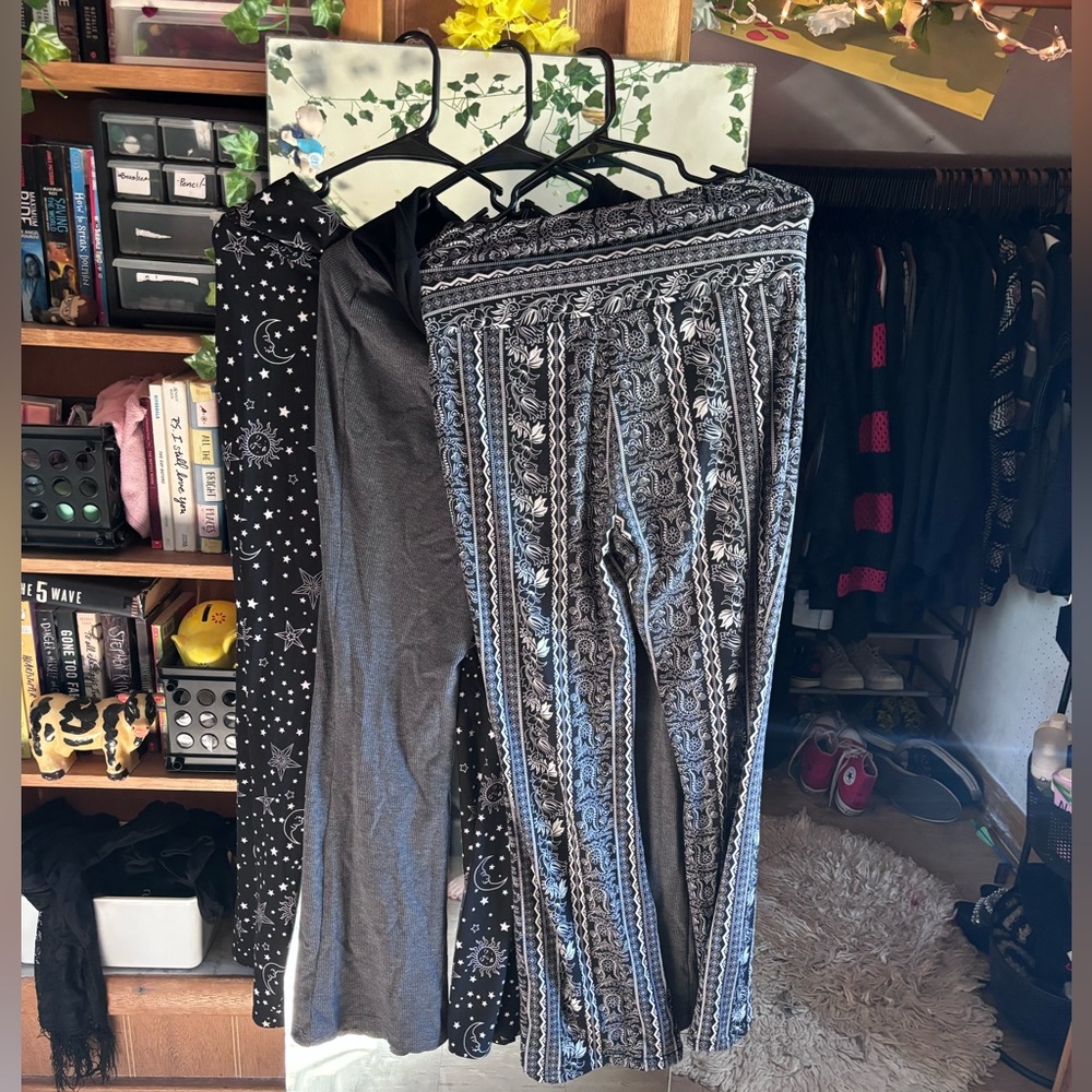 3 pack of leggings designs, flared legs